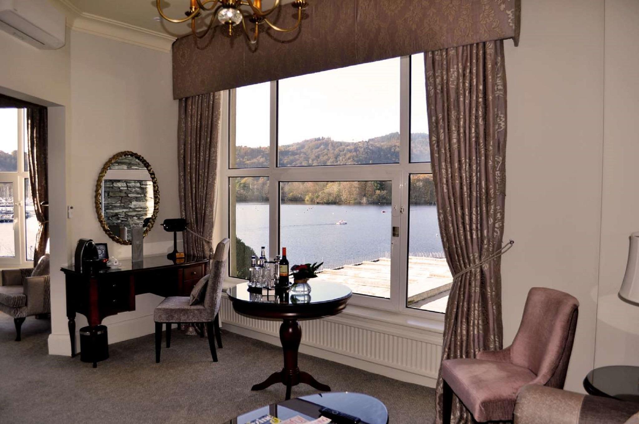 Hotel Macdonald Old England &