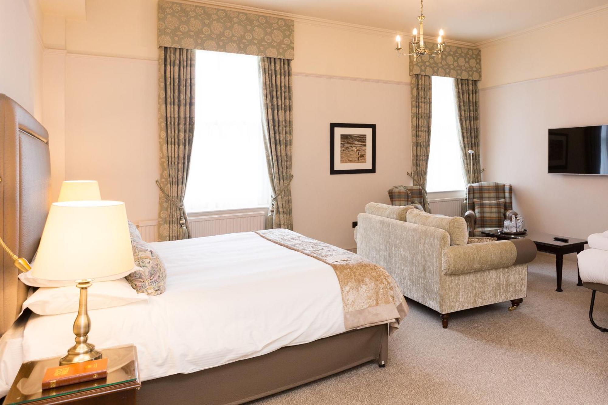 Macdonald Old England & Hotel Bowness-on-Windermere